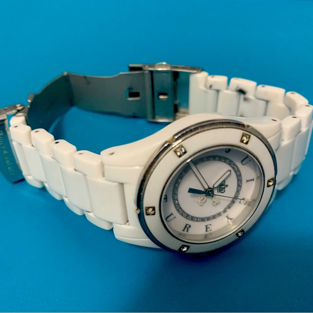 Juicy Couture White Jelly Strap Watch